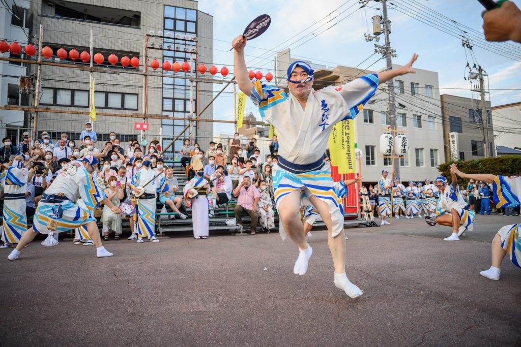 夏 2022